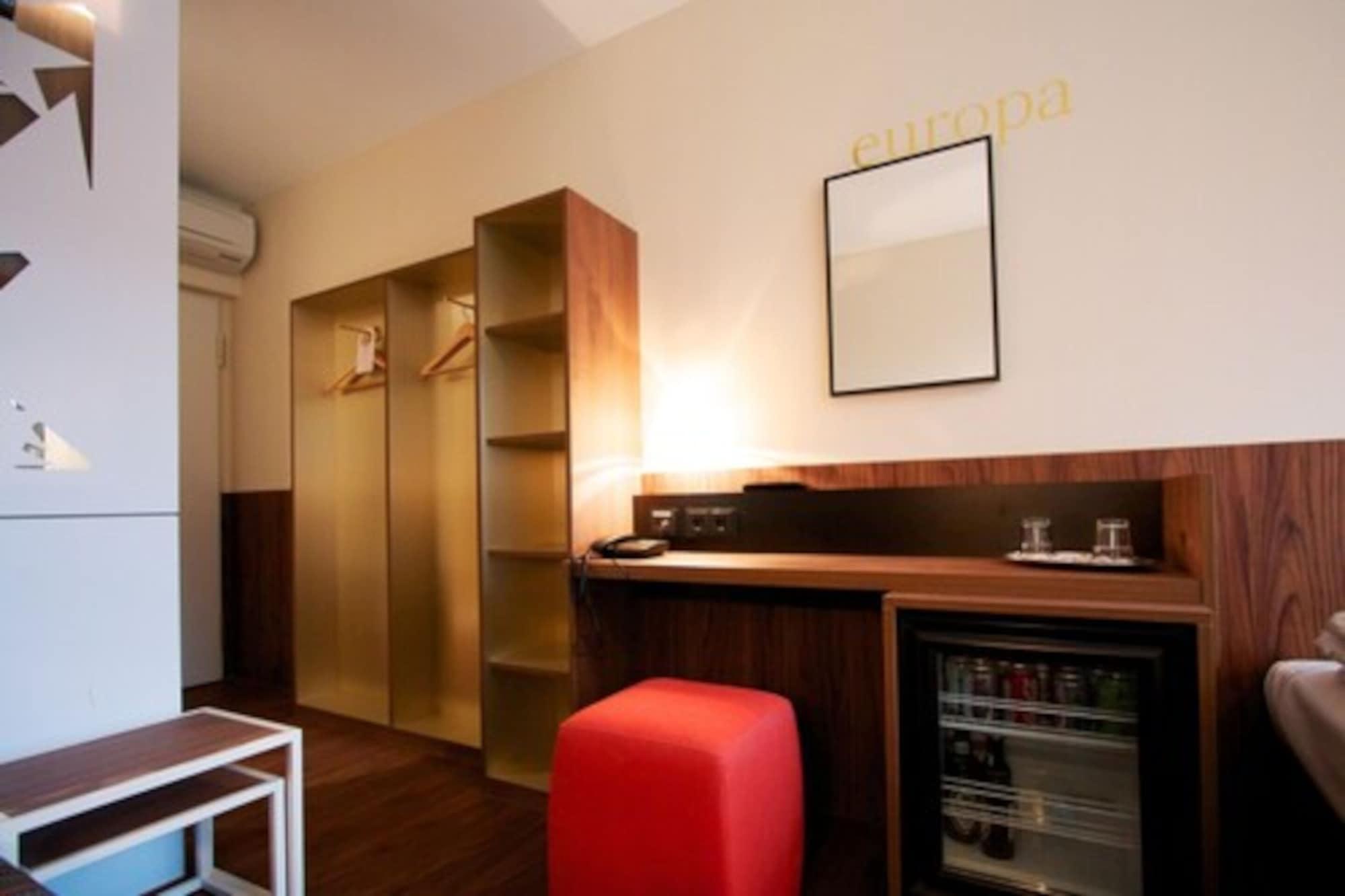 Europa Life Hotel 3*
